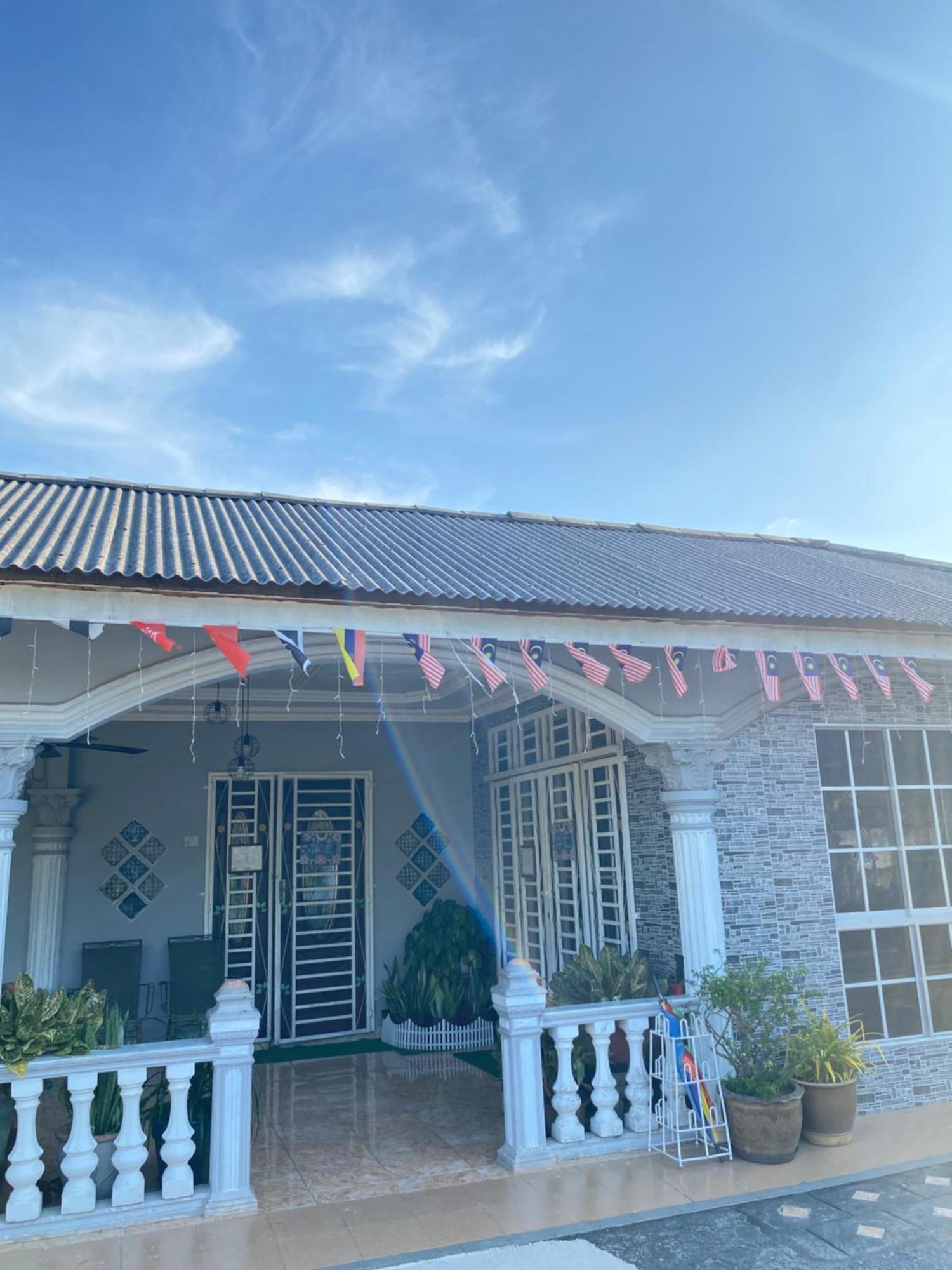 Teratak Tiga Homestay Padang Besar Kaki Bukit Exteriör bild